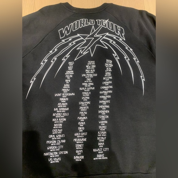 Givenchy world tour sweatshirt sweater size xl used black - Picture 3 of 8